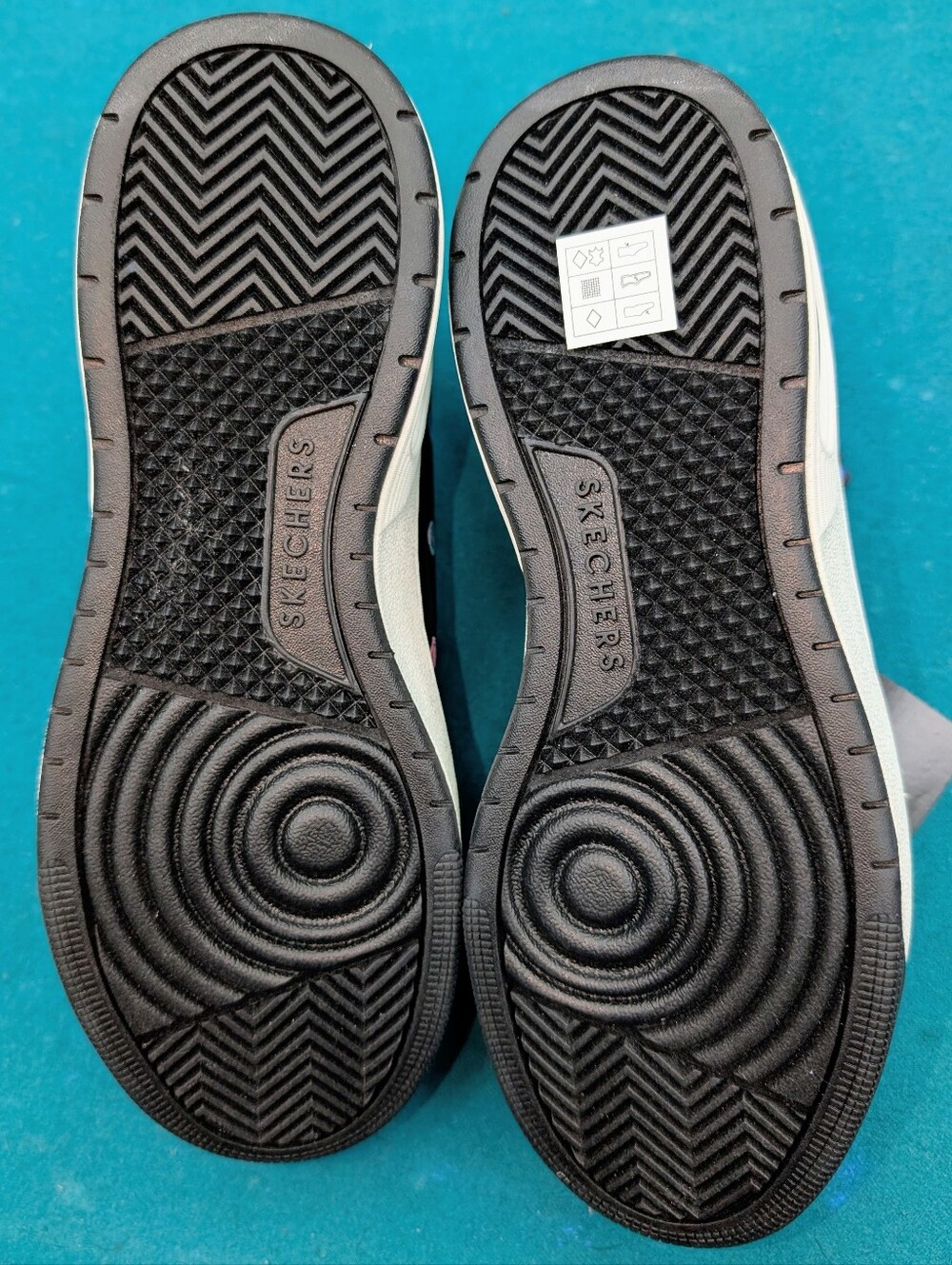 Skechers Womens Uno Court Vexx Multi Moji Black Lifestyle Sneakers Shoes 9.5 - Picture 9 of 11
